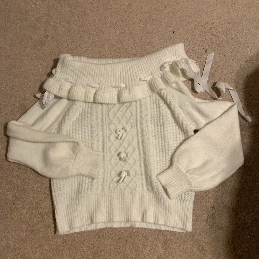 Super adorable, off the shoulder crop sweater